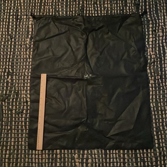 Yohji Yamamoto Y-3 Can Tote Bag XL & dust bag purchased circa 2018 never worn. - Picture 8 of 10